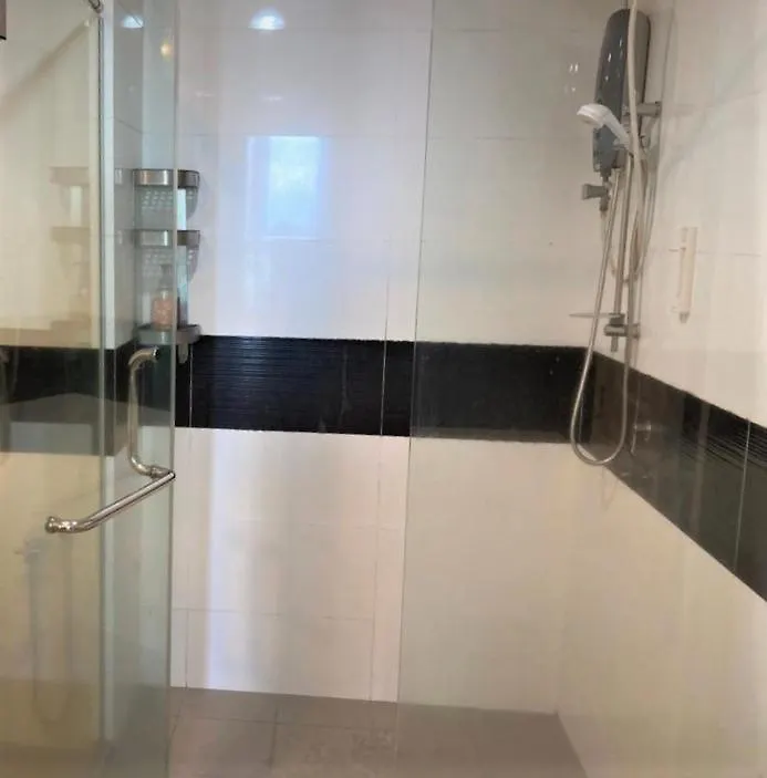 Mansion One Georgetown 2Br Seaview 7 Pax Appartement